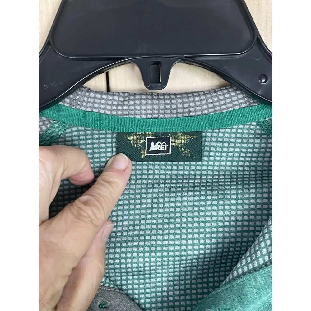 REI Kids Green Gray Sz S (8) Youth Long Sleeve‎ Two Tone Pullover hoodie Top